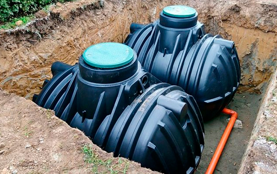 Integral treatment tank  